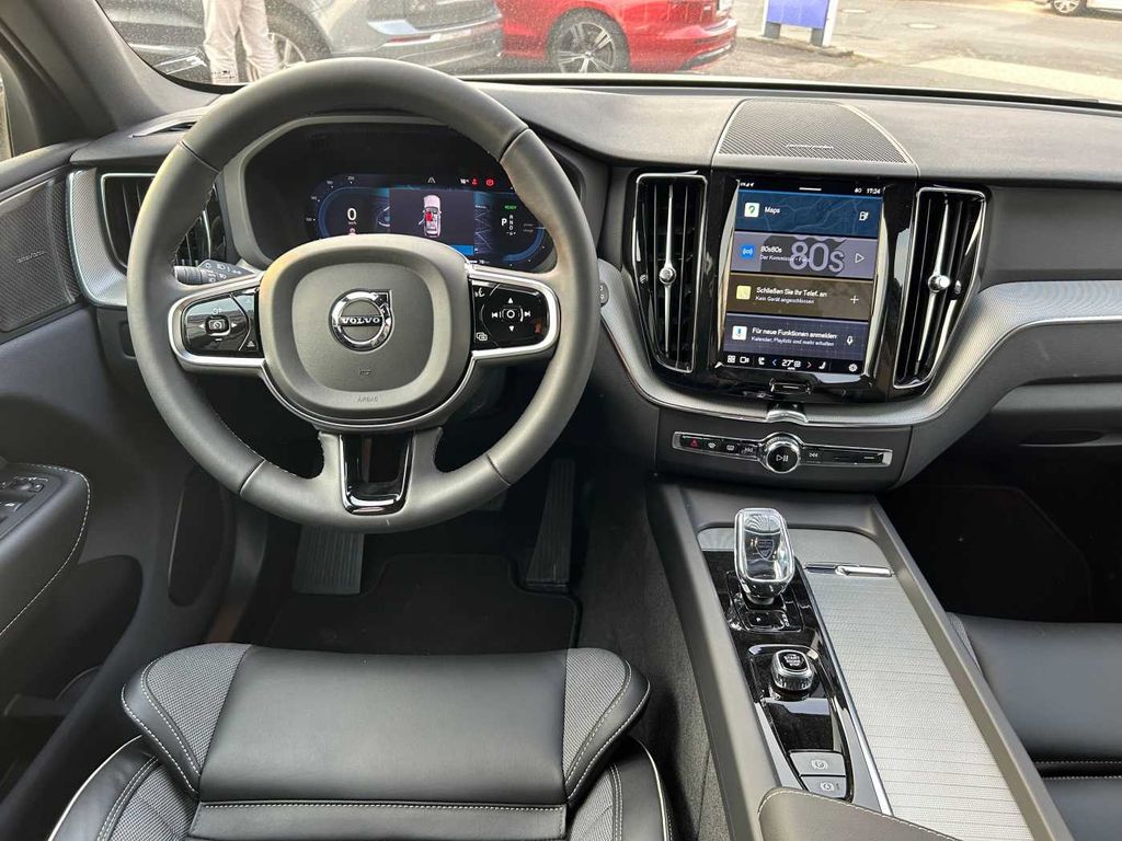 Volvo XC60 2025