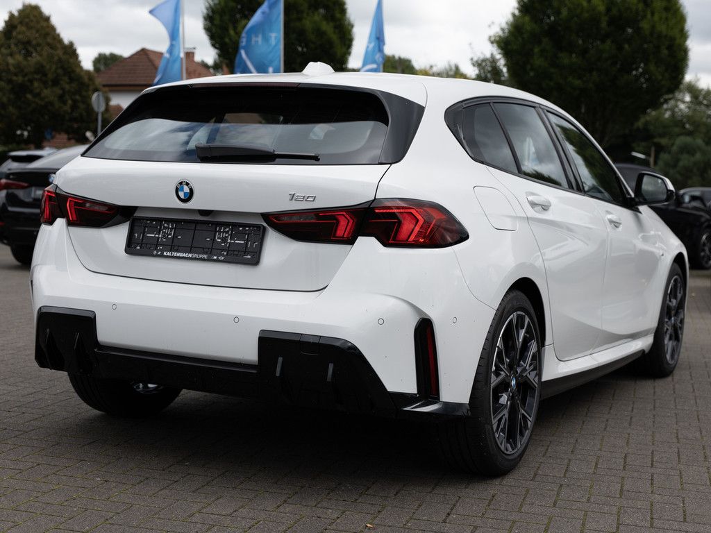 BMW 120