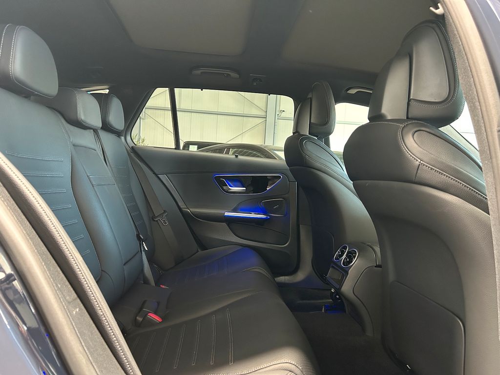 Mercedes-Benz C 300 2024