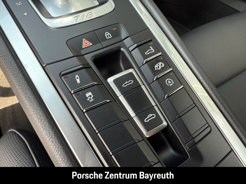 Porsche Boxster 2022