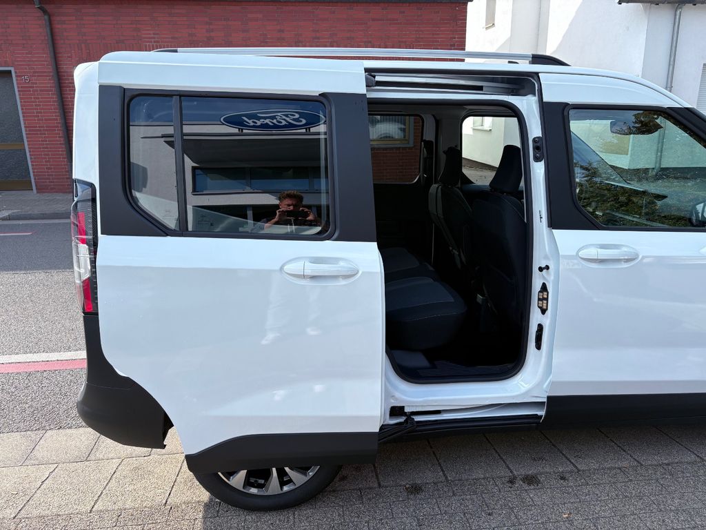 Ford Tourneo Courier 2025