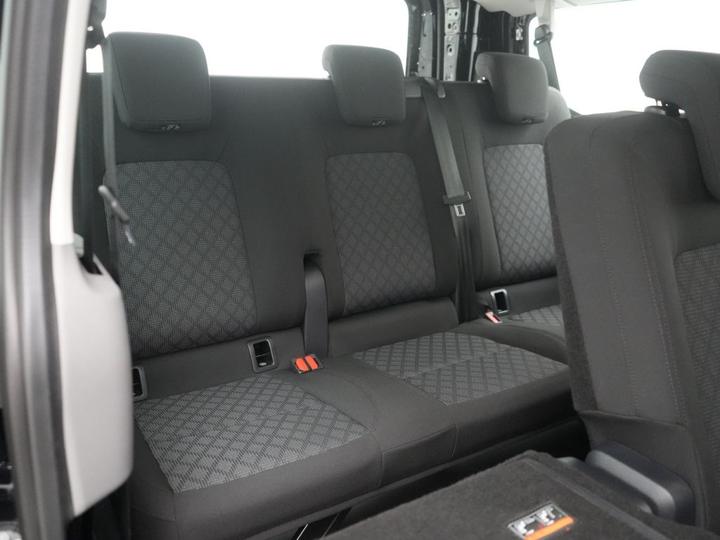 Volkswagen T7 Transporter