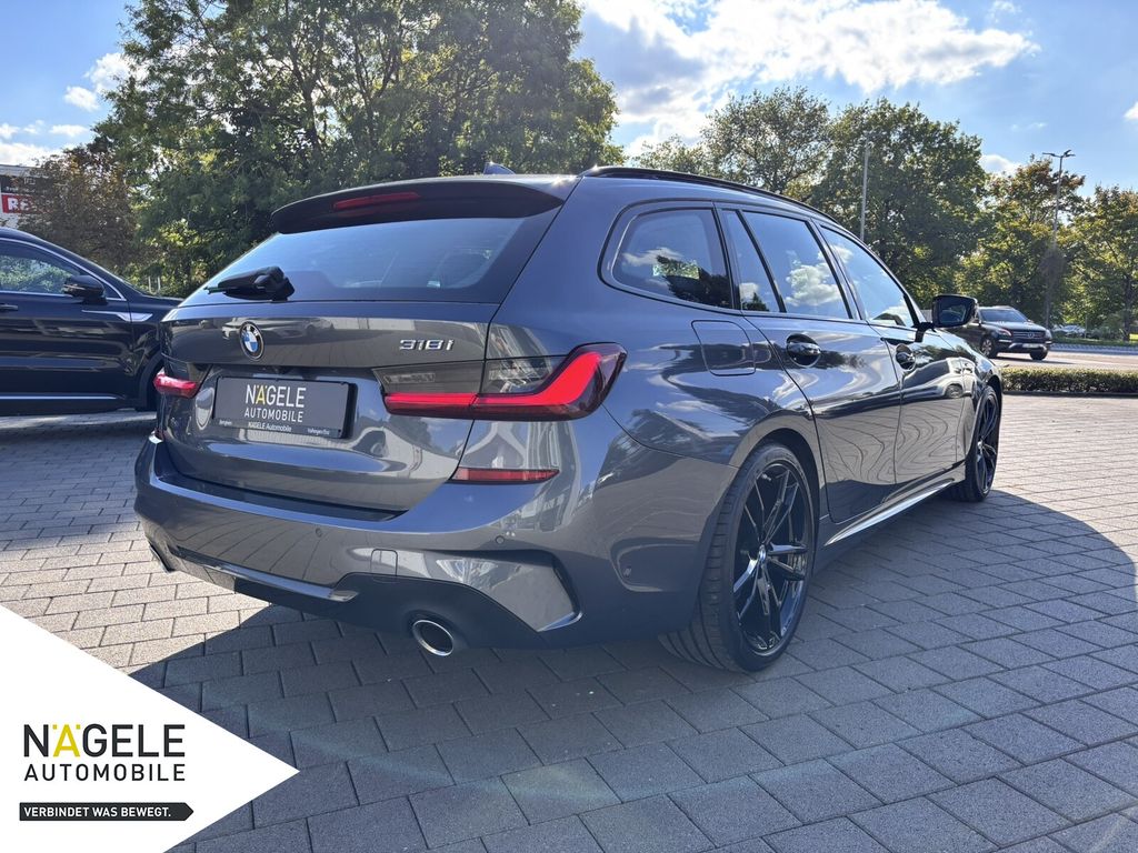 BMW 318 2022