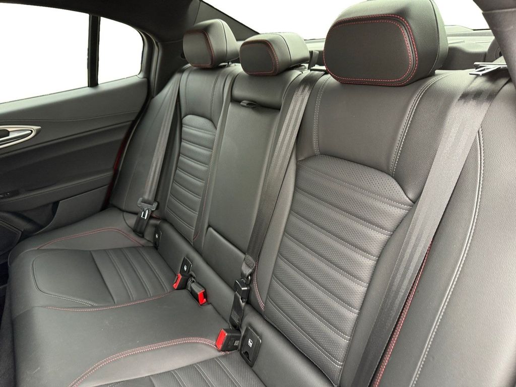 Alfa Romeo Giulia 2023