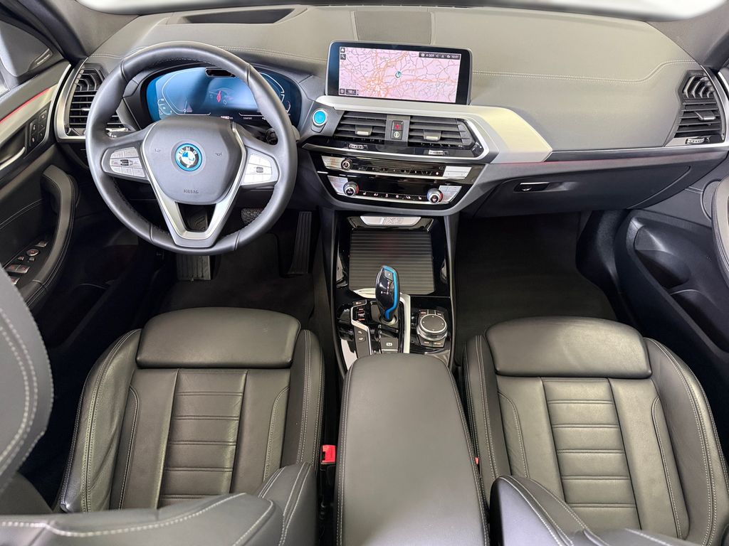 BMW iX3 2021