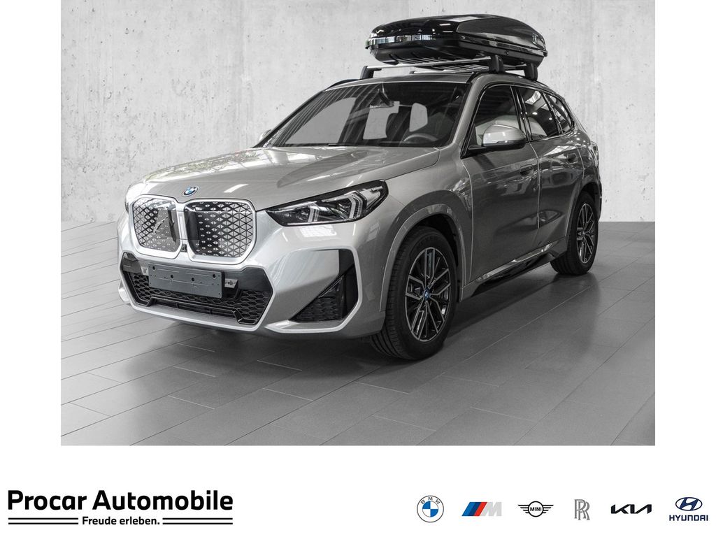 BMW iX1