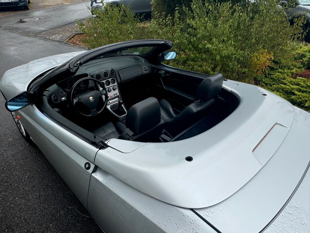 Alfa Romeo Spider 2004