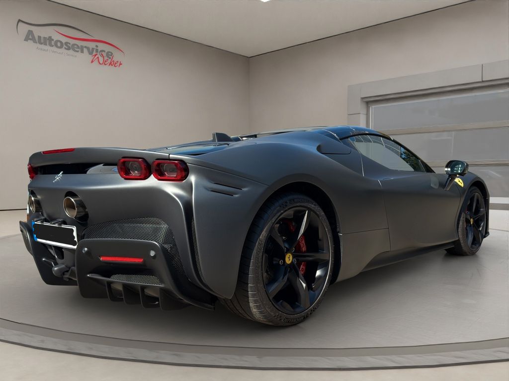 Ferrari SF90 2024
