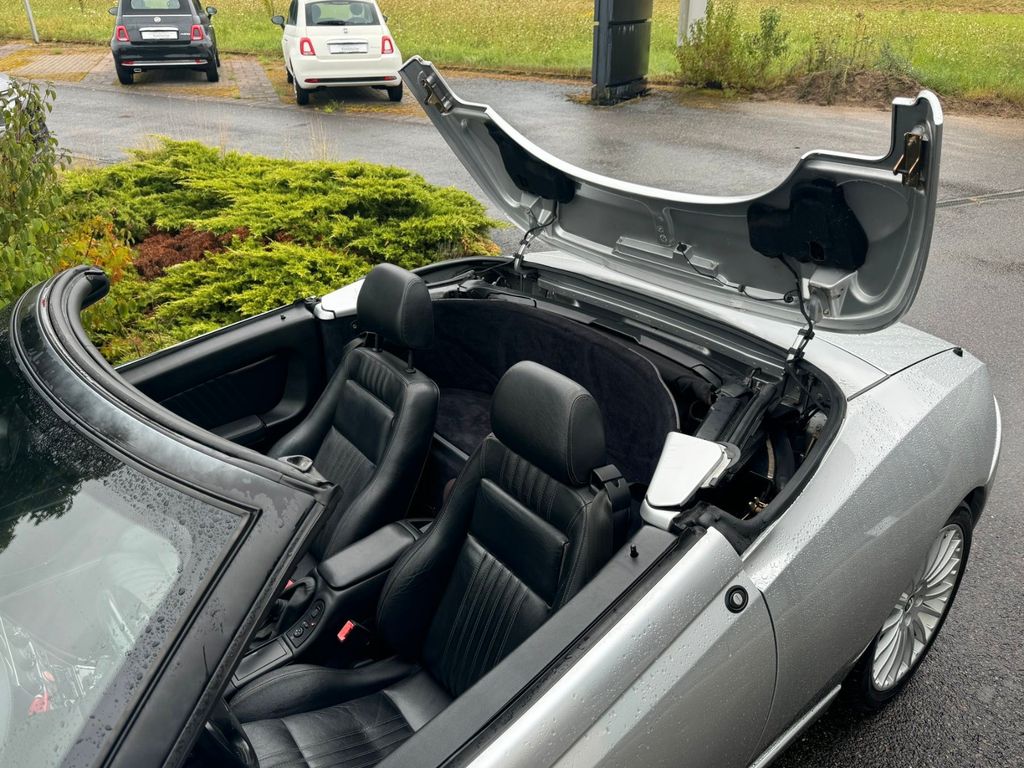 Alfa Romeo Spider 2004