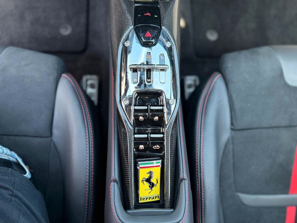 Ferrari SF90 2024