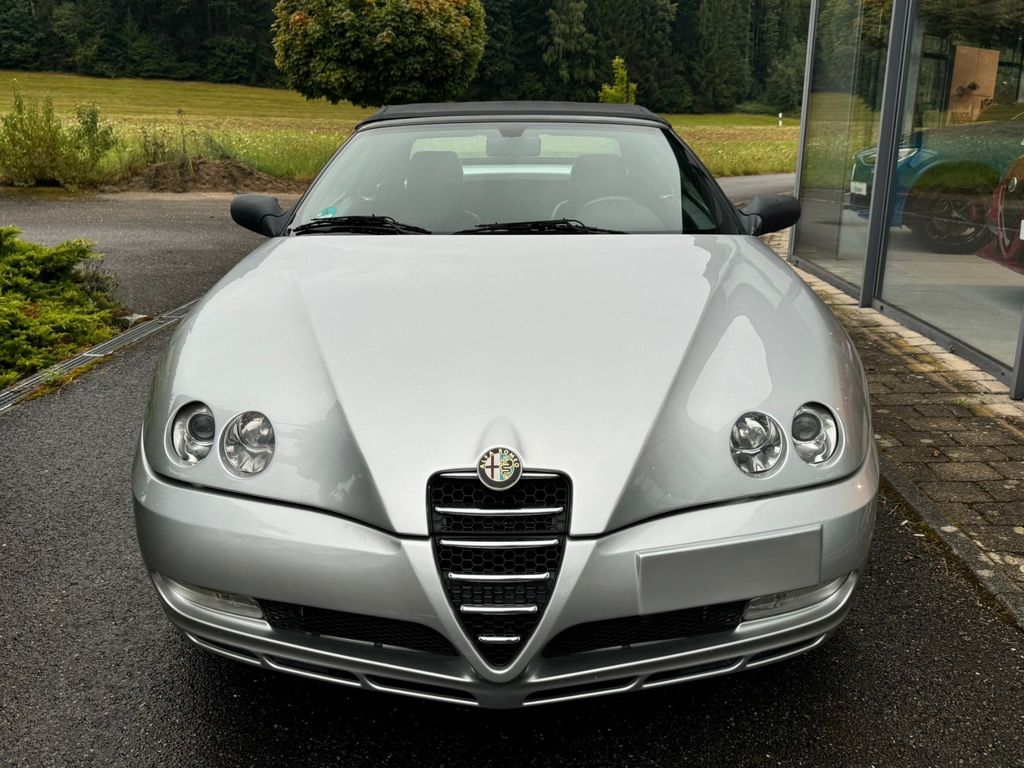 Alfa Romeo Spider 2004