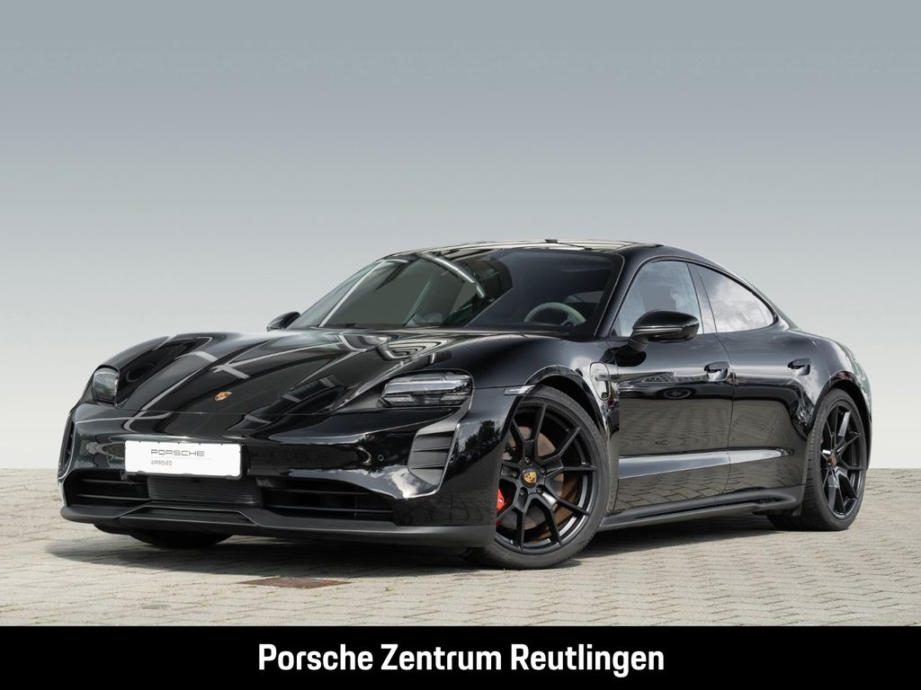 Porsche Taycan 2023