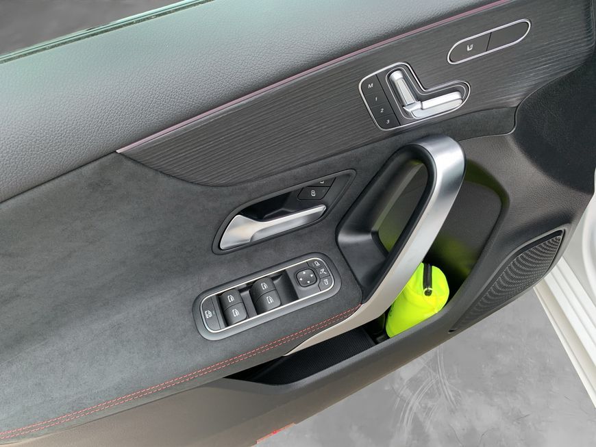 Mercedes-Benz A 200 2025