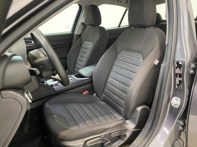 Alfa Romeo Giulia 2021