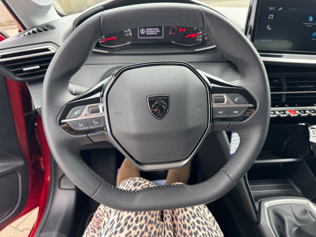 Peugeot 208 2024