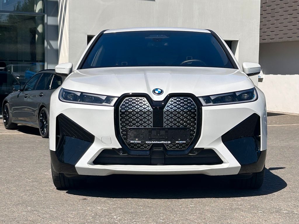 BMW iX 2024