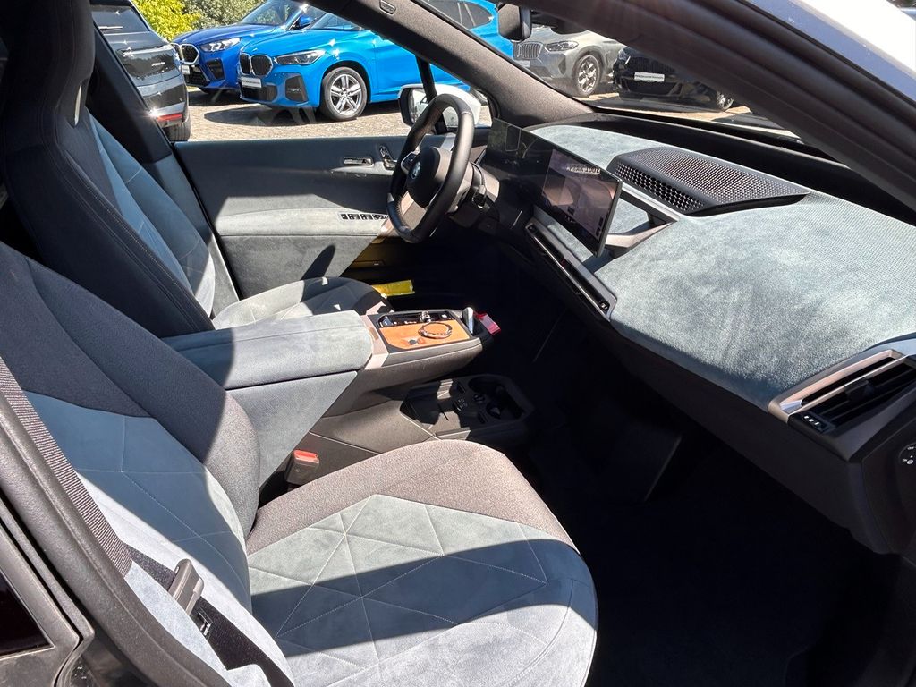 BMW iX 2024