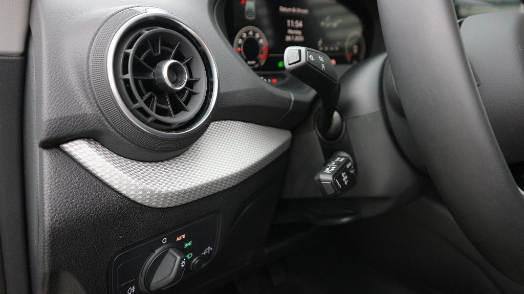 Audi Q2 2024