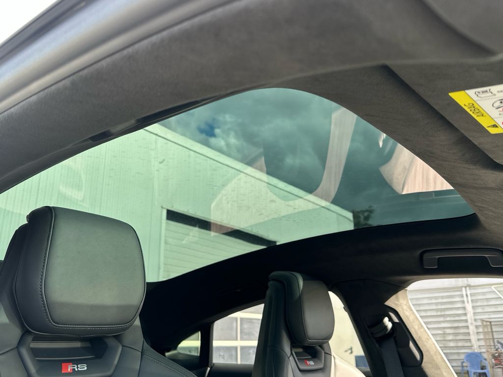 Audi RS e-tron GT 2024