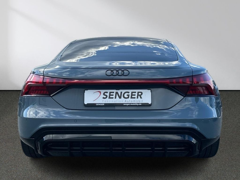 Audi RS e-tron GT 2024