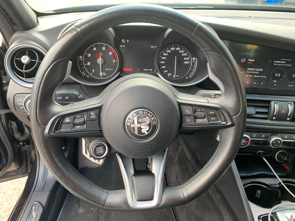 Alfa Romeo Giulia 2022