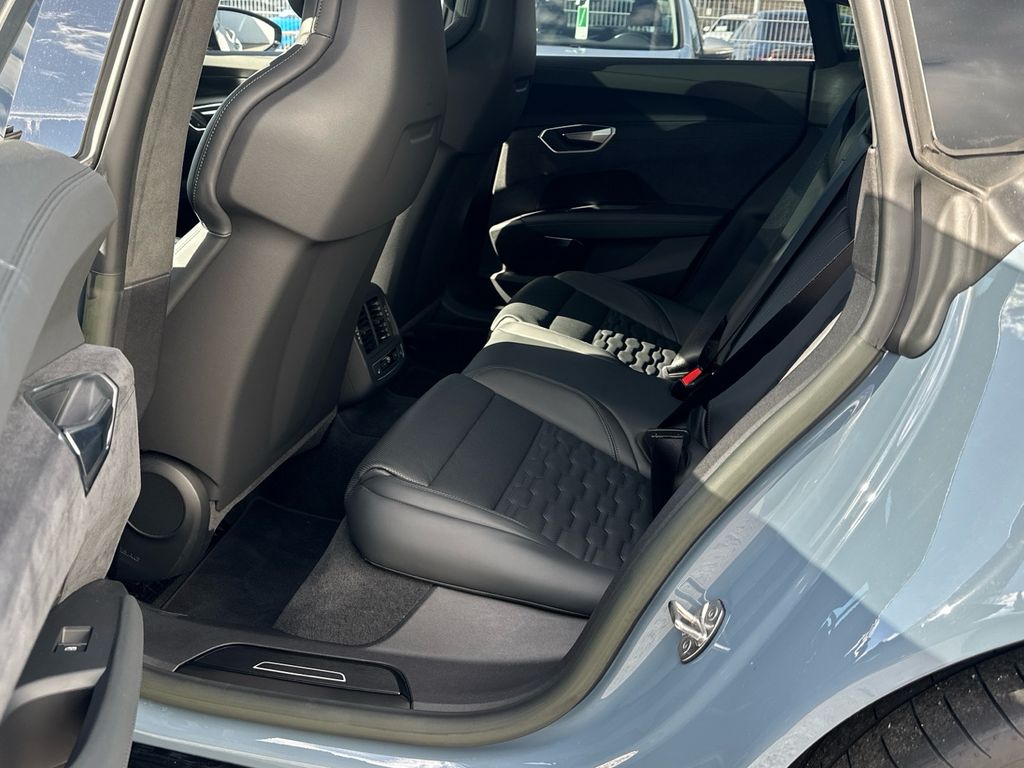 Audi RS e-tron GT 2024