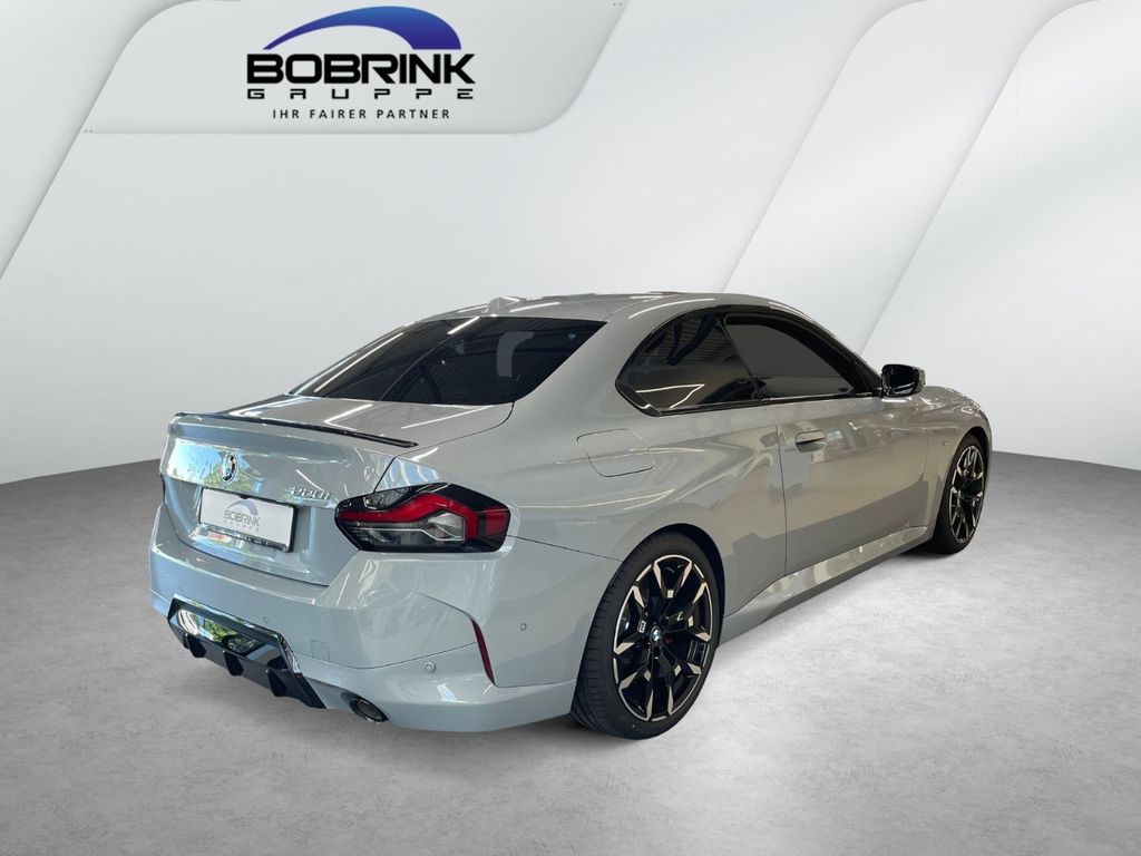 BMW 220 2025