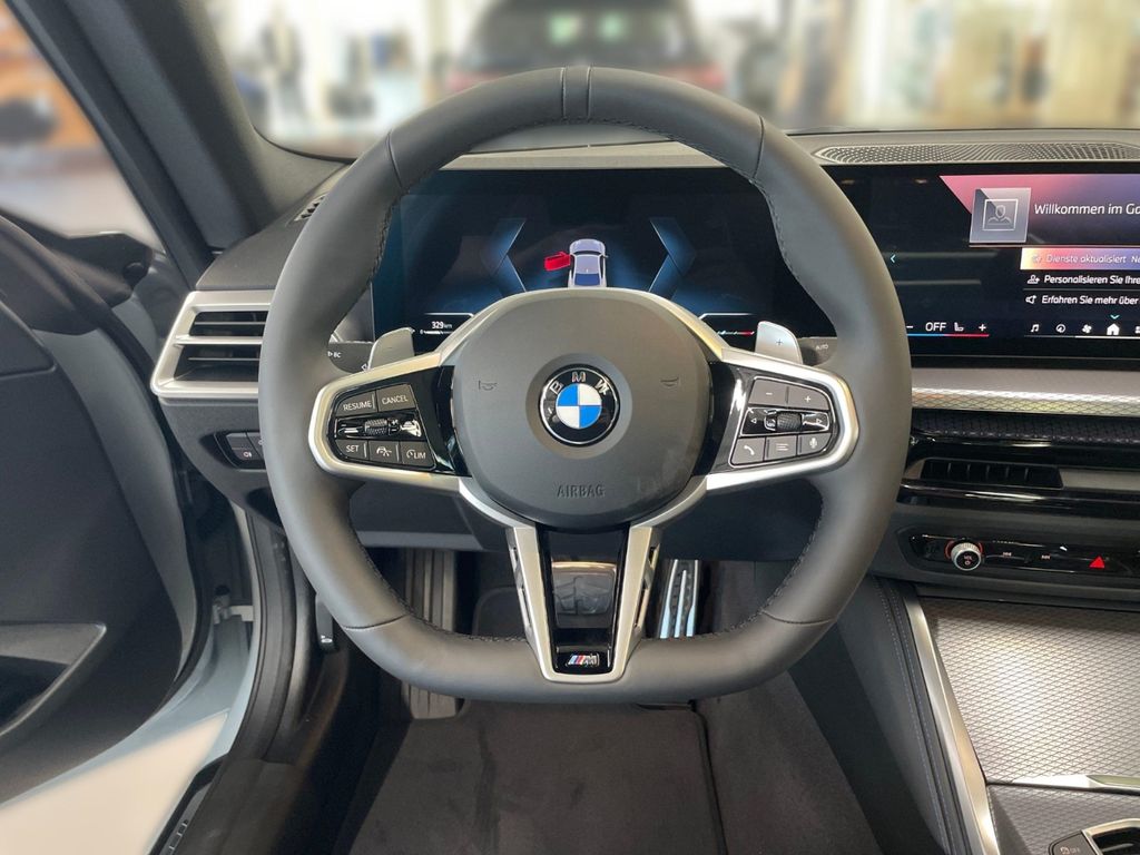 BMW 220 2025