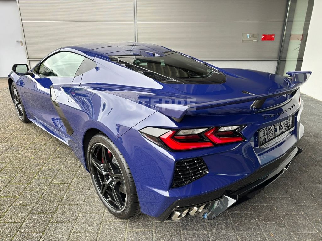 Corvette C8