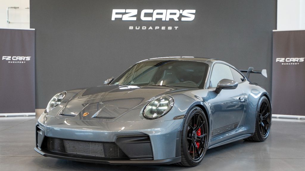 Porsche 992 2025