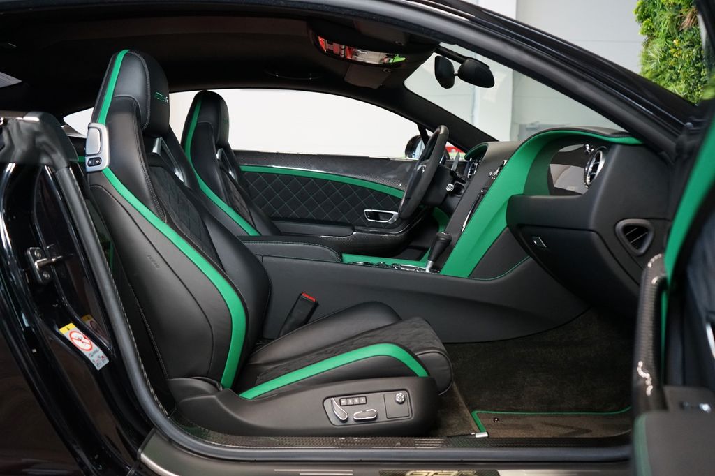 Bentley Continental 2016