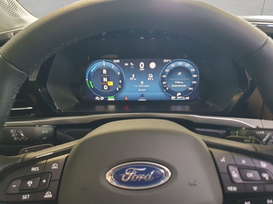 Ford Grand Tourneo 2025