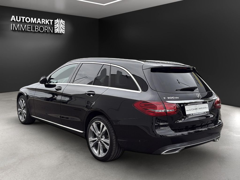 Mercedes-Benz C 300 2021