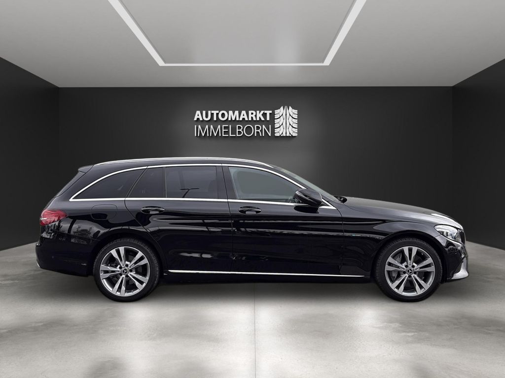 Mercedes-Benz C 300 2021