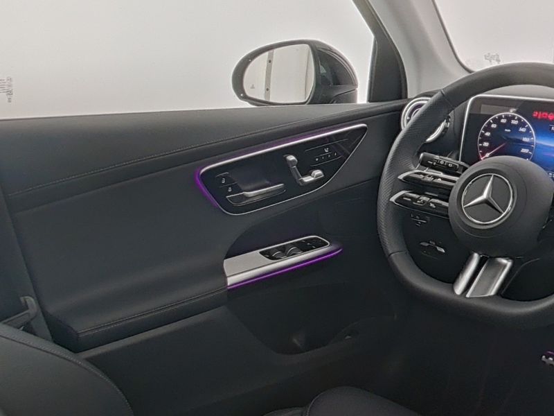 Mercedes-Benz GLC 300 2025