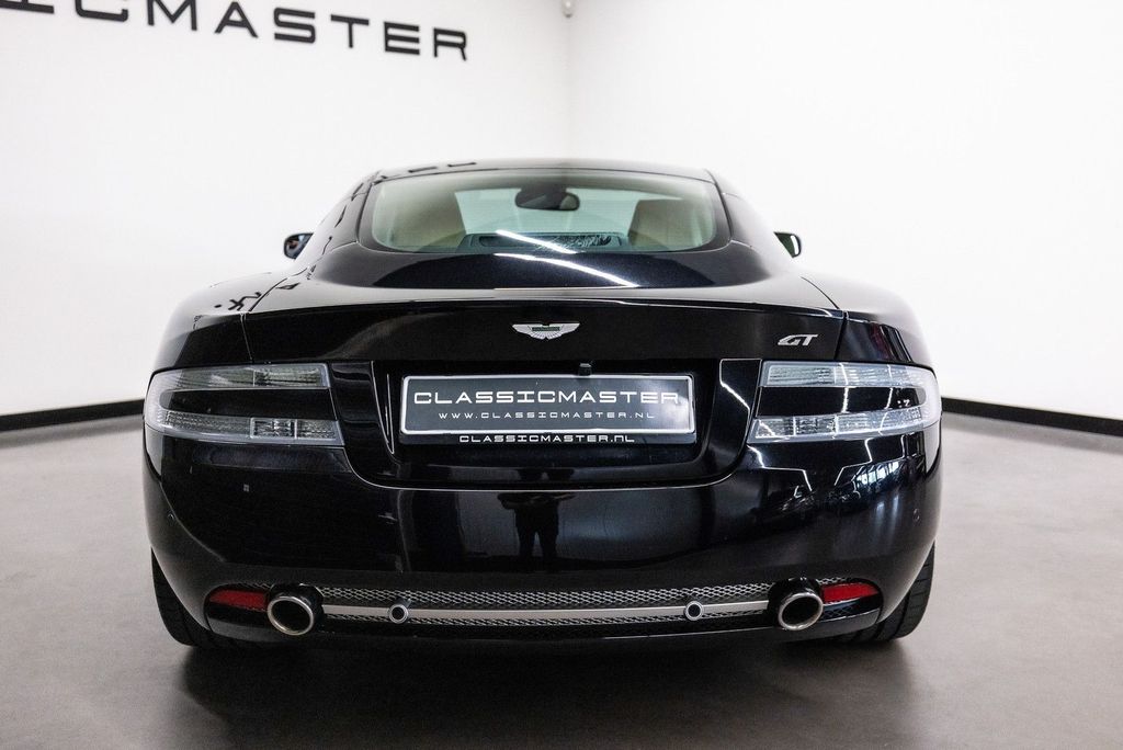 Aston Martin DB9 2009