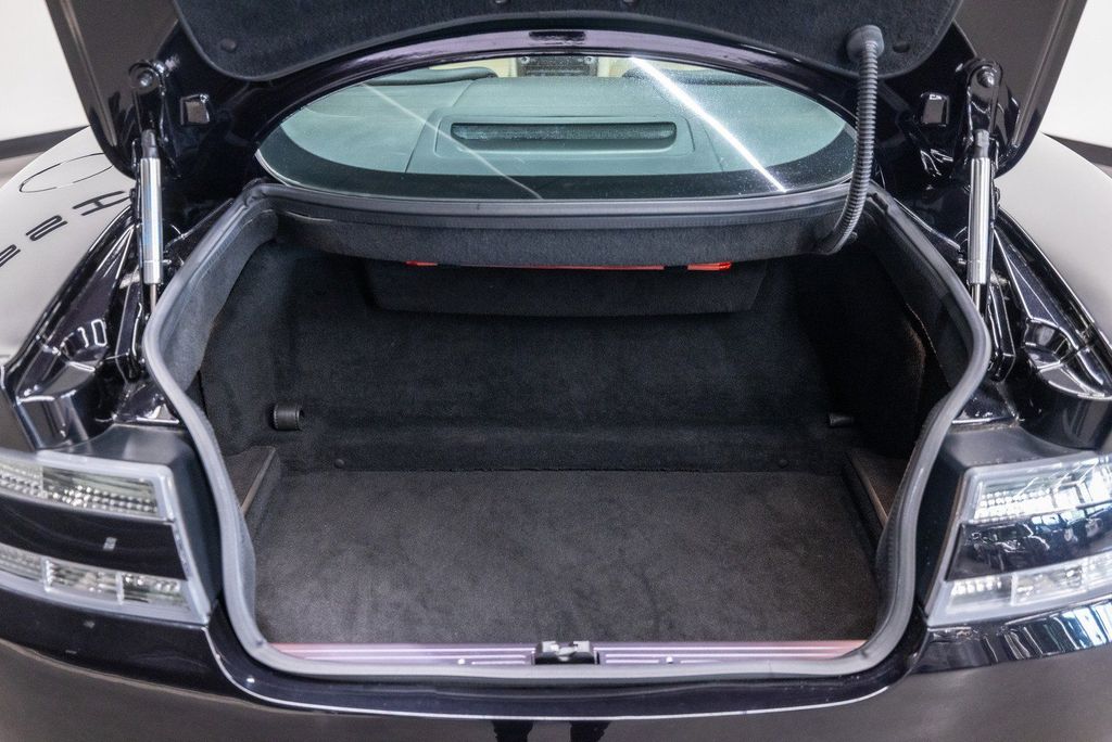 Aston Martin DB9 2009