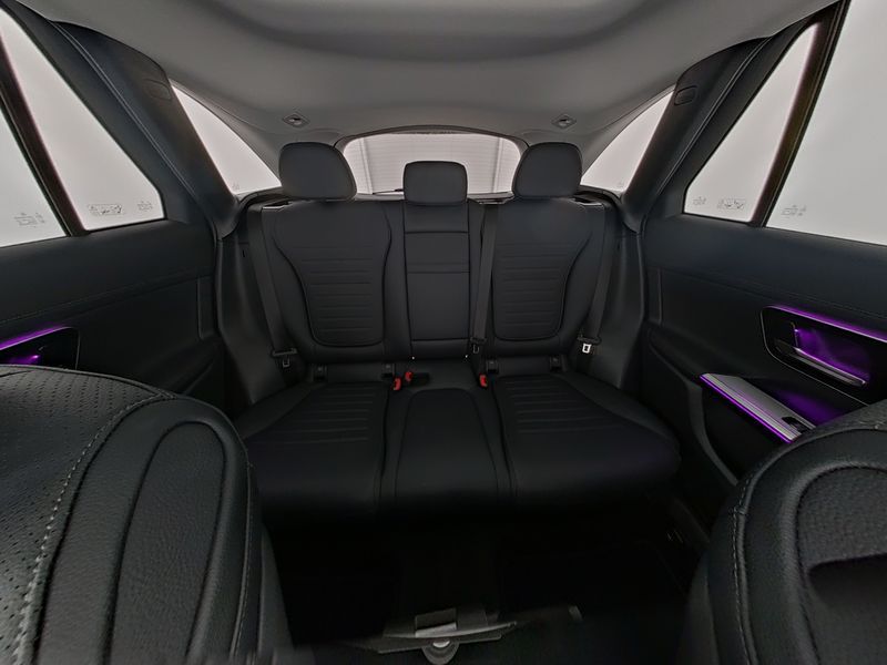 Mercedes-Benz GLC 300 2025