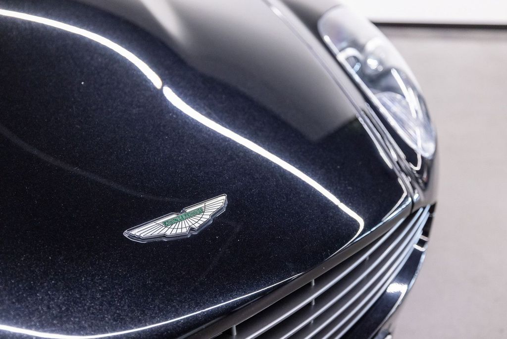 Aston Martin DB9 2009