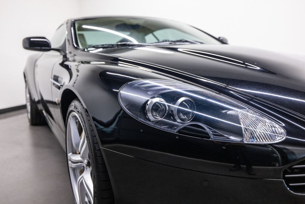 Aston Martin DB9 2009