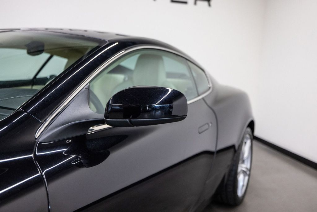 Aston Martin DB9 2009