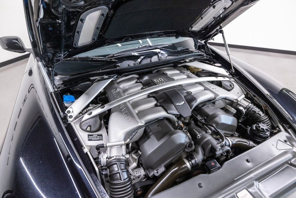 Aston Martin DB9 2009