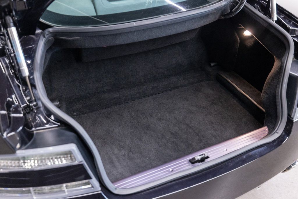 Aston Martin DB9 2009