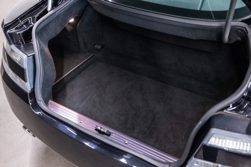 Aston Martin DB9 2009