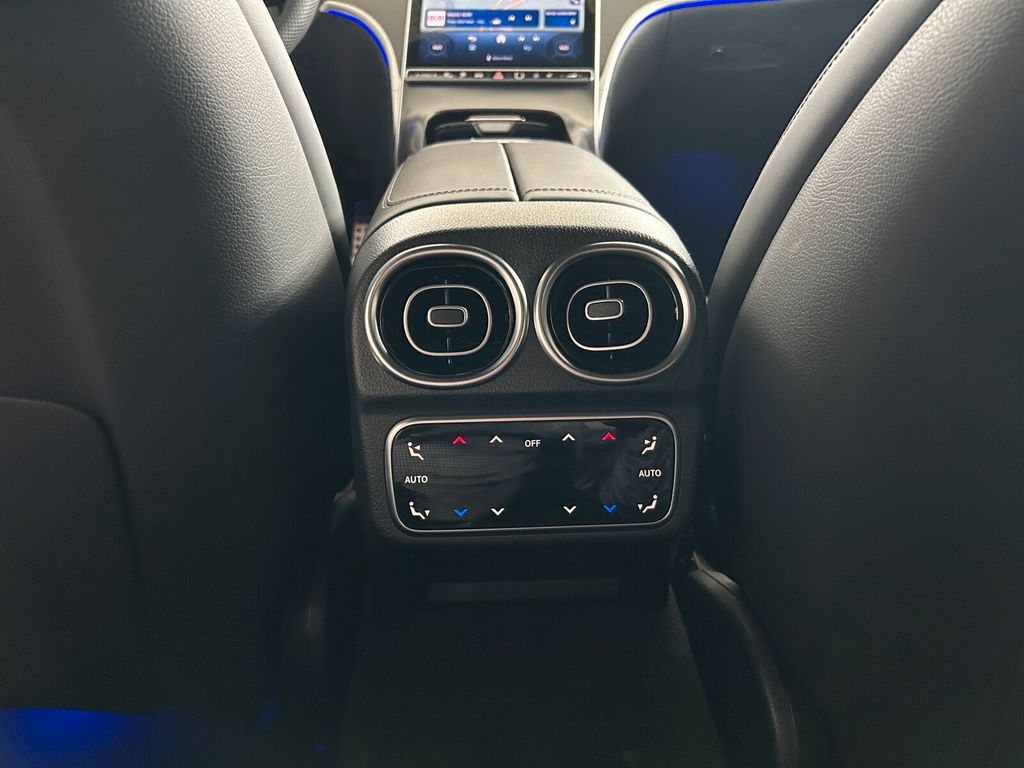 Mercedes-Benz C 300 2024