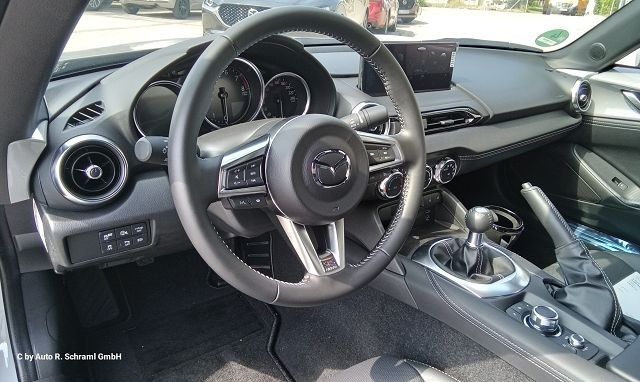 Mazda MX-5 2025