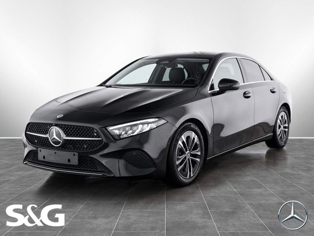 Mercedes-Benz A 200 2024