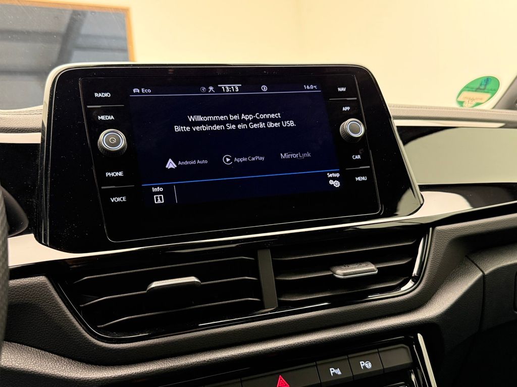 Volkswagen T-Roc 2023