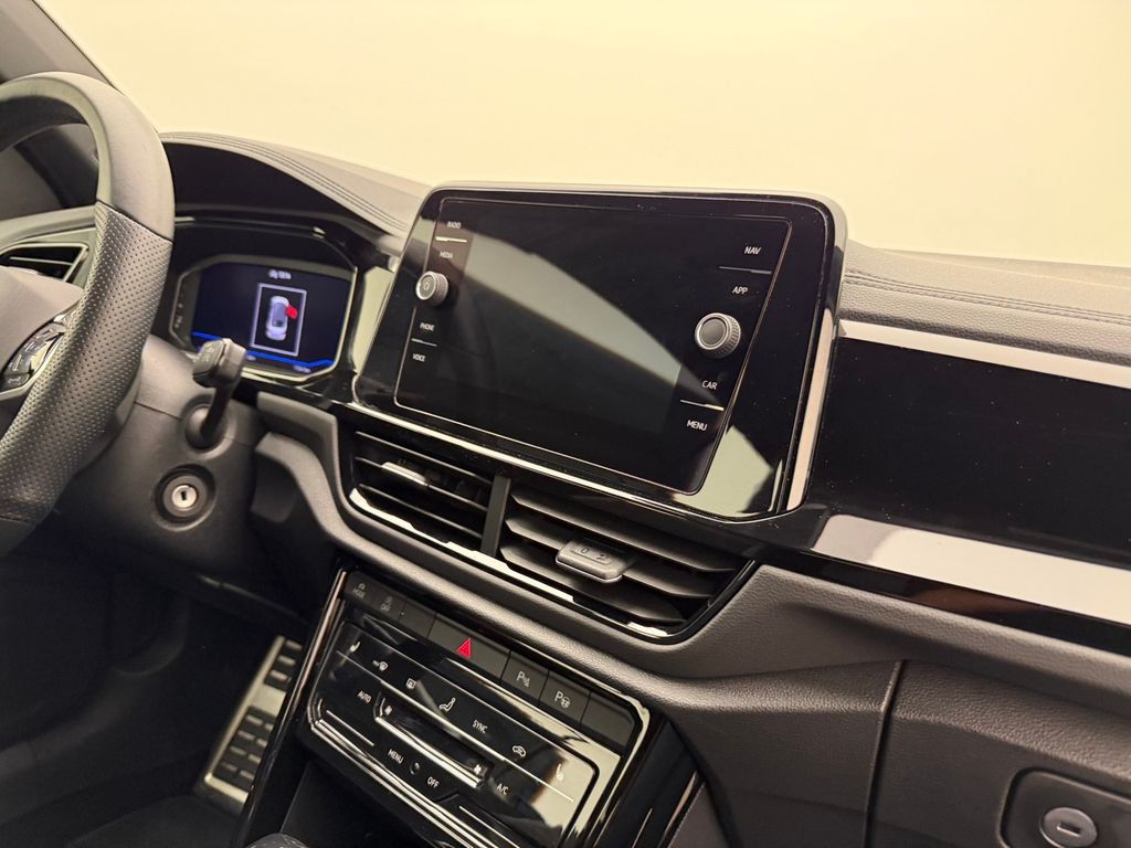 Volkswagen T-Roc 2023