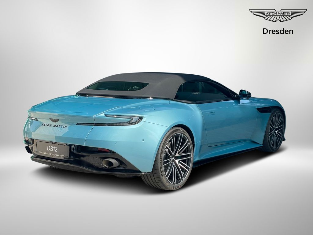 Aston Martin DB12
